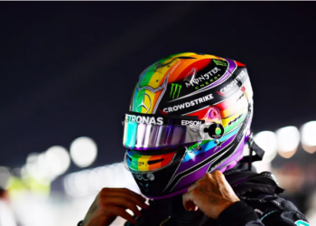 Piloto Hamilton também usará capacete com bandeira LGBTQIA+ na Arábia Saudita
