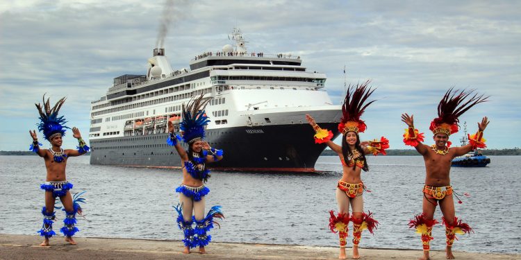 Manaus receberá mais de 10 mil turistas na Temporada de Cruzeiros 2022