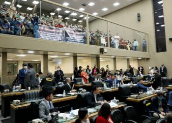 Lei fará empresas que celebram contratos com o Executivo a revelarem nomes de todos os sócios