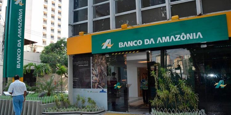 Basa lança edital com 1.158 vagas e salários de até R$3.490