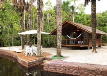 Oca de luxo ‘Topázio de Fogo’ é o novo destino para turistas que buscam por exclusividade na Amazônia