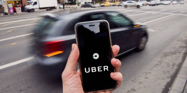 Colegiado do TST forma maioria para reconhecer vínculo de emprego entre Uber e motorista