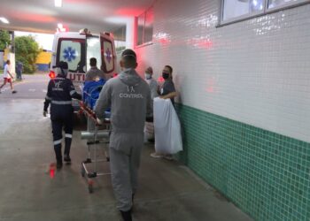 AM soma mais 2,6 mil novos casos de Covid; internações apontam aumento de 750% em 17 dias na capital