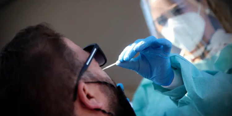 FVS contabiliza o maior número de novas infecções por Covid-19 dos últimos 4 meses