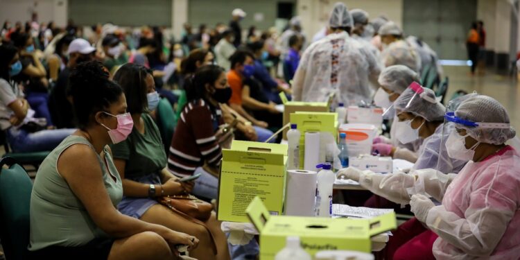 Covid-19: AM registra mais de 8 mil novos casos e 8 mortes nas últimas 24 horas