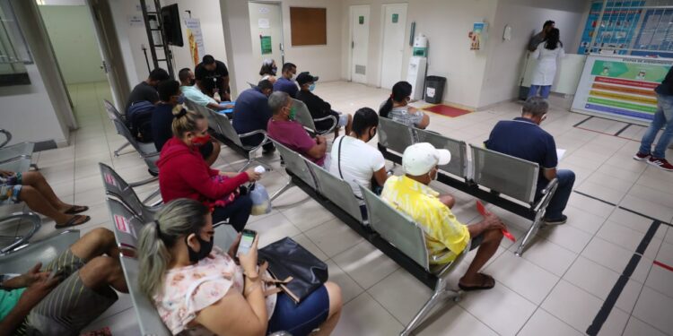 Devido à alta de novos casos de Covid-19, SES suspende visitas em hospitais do Amazonas