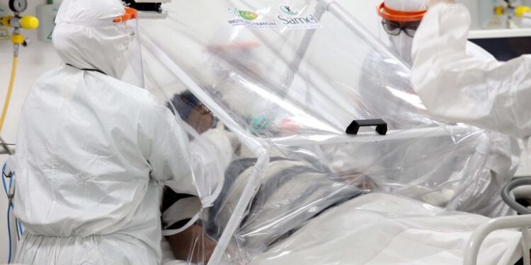 Velocidade de contaminação por Covid-19 em Manaus é efeito da variante Ômicron, diz pesquisador