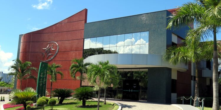 Com aumento de casos de Covid, Hospital Adventista suspende atendimento de urgência e emergência