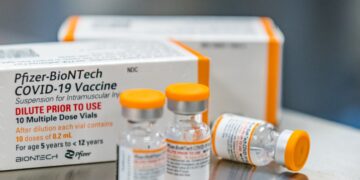 País recebe mais 1,8 milhão de vacinas pediátricas da Pfizer