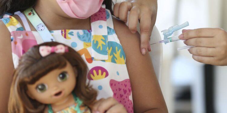 Covid-19: Veja os locais de vacinação dos ‘curumins’ em Manaus