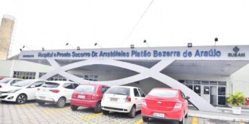 Platão Araújo não tem anestesista para realizar exame em idosa de 102 anos, que ficou sem alimentação em SPA