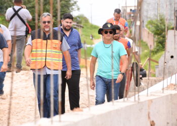 Ex-vereador Hissa surge com David Almeida na Semulsp e ‘fiscaliza’ obras