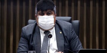 David Reis é investigado pelo Ministério Público por suspeita de irregularidades na compra de café e açúcar