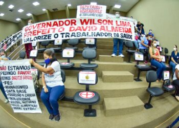 Dirigente sindical anuncia que trabalhadores da saúde podem entrar em greve por falta de pagamento