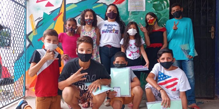 Jovens da periferia de Manaus produzem  “Jornalzine do Monte” e relatam realidade vivida na comunidade Monte das Oliveiras