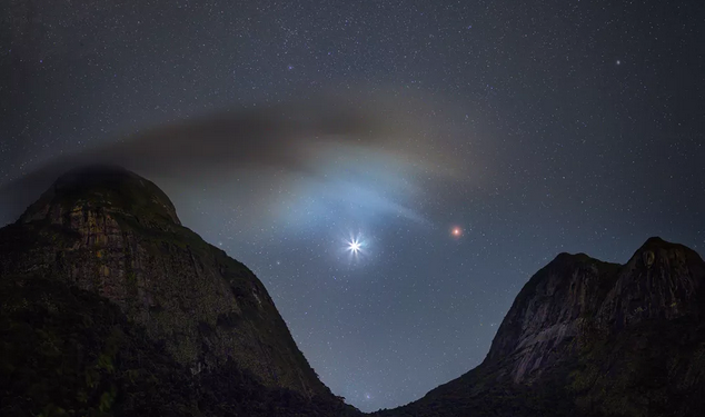 Brasileiro ‘emplaca’ foto do dia da Nasa com registro da conjunção de Vênus e Marte
