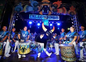 Caprichoso e Garantido abrem temporada de ensaios em Manaus