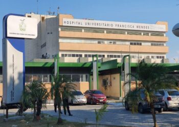 Trabalhadores paralisam atividades no Hospital Francisca Mendes em protesto por atraso de salário