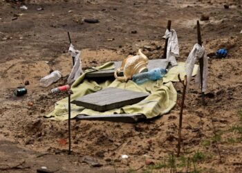 Ucrânia diz que 410 corpos foram encontrados perto de Kiev