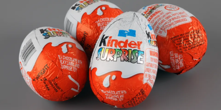 Kinder Ovo pode sofrer recall no Brasil após salmonella em continente europeu