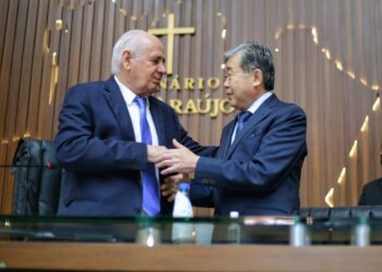 Ex-CEO da Honda na América do Sul recebe homenagem na Assembleia Legislativa