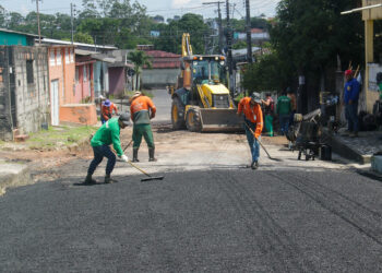 Deputado cobra relação nominal das ruas contempladas pelo programa Asfalta Manaus