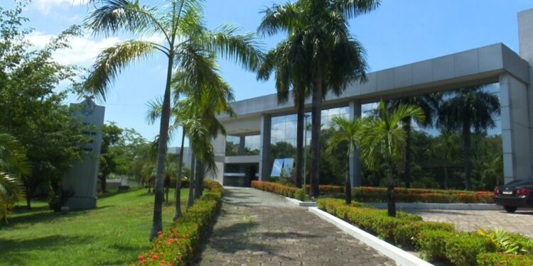 Deputado afirma que Governo do Estado tem superávit de R$ 13,4 bilhões