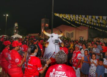 Garantido realiza primeiro ensaio oficial na Festa de São José Operário e encerra Semana Vermelha