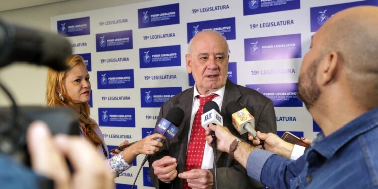 ‘Itacoatiara é alternativa portuária após venda da Refinaria de Manaus’, diz deputado