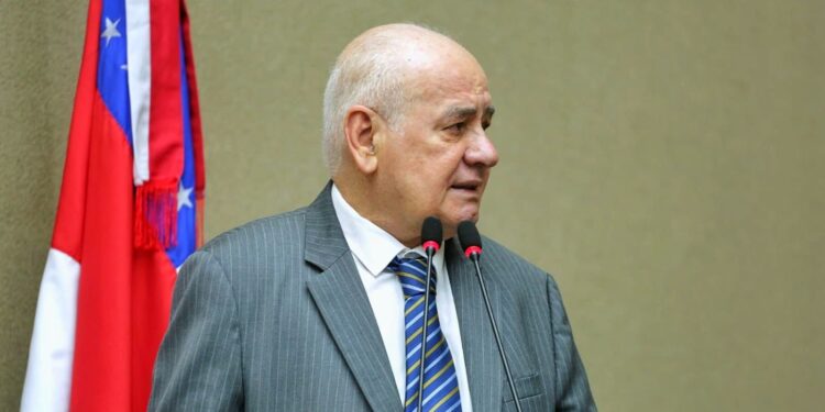 Após AGU recorrer contra ZFM, deputado diz que órgão precisa de aula de Geografia