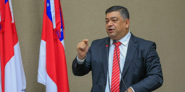 Deputado cobra esclarecimentos da compra de terreno de R$ 5 mi por R$ 41 milhões