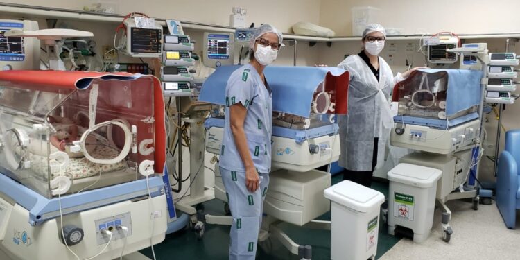 Trigêmeos nascidos de barriga solidária se recuperam bem na Unimed Manaus