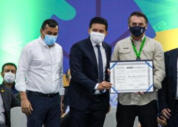 Aliado de Wilson Lima, deputado bolsonarista critica onda de assaltos a ônibus em Manaus