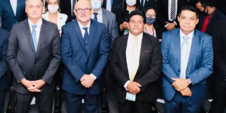 Ex-ministro e pastor ligado a Bolsonaro são presos pela Polícia Federal