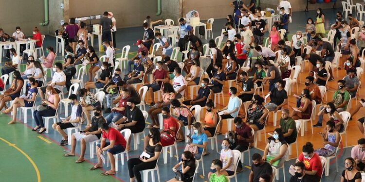 Prefeitura disponibiliza nove pontos de vacinação contra a Covid-19 neste sábado