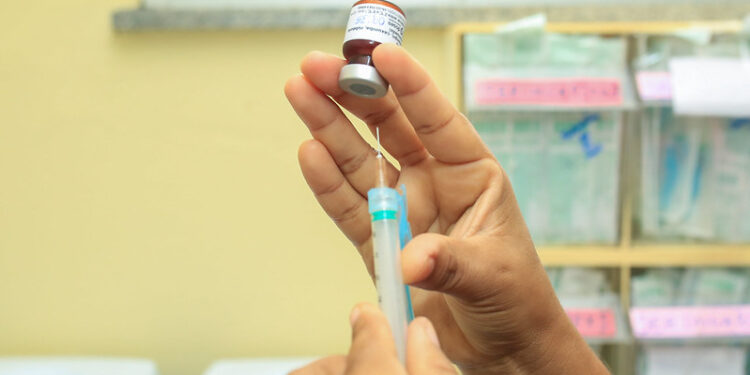 Prefeitura libera vacina contra a influenza para toda a população de Manaus