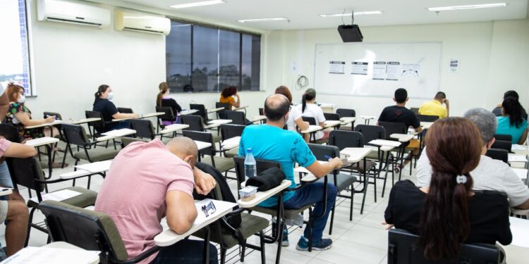 Provas do concurso da Semsa para cargos de nível médio serão aplicadas neste domingo