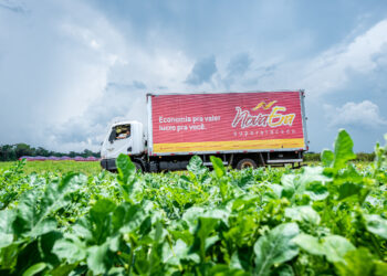 Agricultores do Amazonas recebem apoio do Super Nova Era para escoar a produção