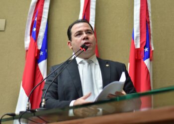 Deputado diz que pedirá na Justiça cancelamento do pregão de R$ 17 milhões da Amazonastur para eventos