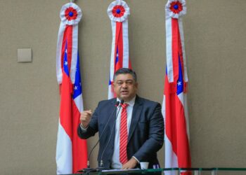 Parlamentar acusa governador de cometer crime ao apagar dados do Portal do Estado