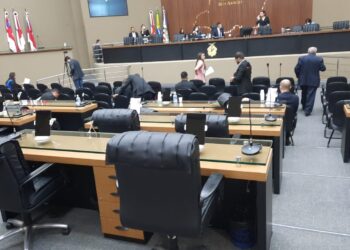 Deputados esvaziam sessões plenárias da Assembleia Legislativa do Amazonas