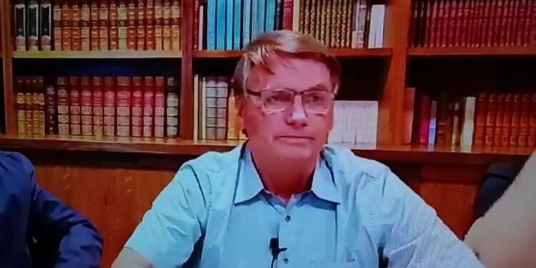 Bolsonaro confirma participação em “passeio de moto”, em Manaus, e vai chegar sábado vindo do Pará