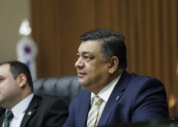 Parlamentar sugere ao Governo do AM que disponibilize serviços públicos e privados no Porto de Manaus