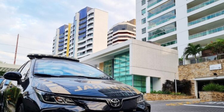 PF realiza operação para combater esquema de quase R$ 2 milhões em contratos da Funasa