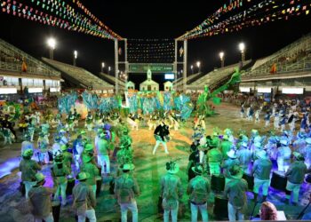 Sambódromo recebe bumbás de Manaus no 64º Festival Folclórico do AM
