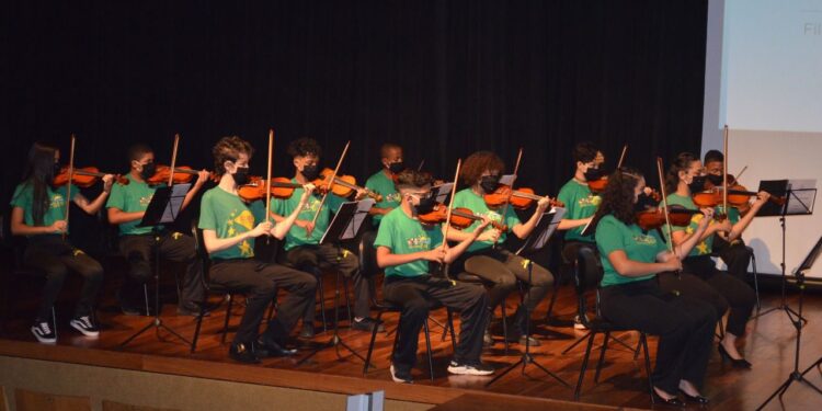 Projetos do Brasil e El Salvador serão apresentados como exemplos de educação humanista e parcerias público-privado