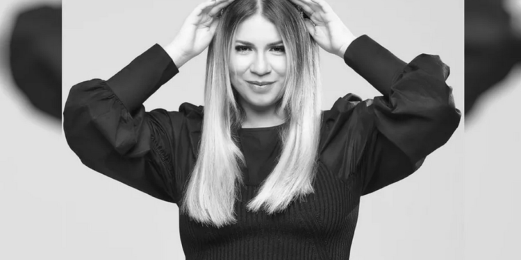 Equipe da cantora Marília Mendonça lança EP ‘Decretos Reais’, início de projeto póstumo