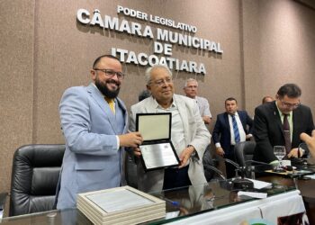 Por unanimidade, vereadores dedicam título de Cidadão Itacoatiarense a Amazonino Mendes