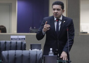 Deputado aliado de Wilson Lima aponta ineficácia e propõe audiência pra discutir a segurança pública