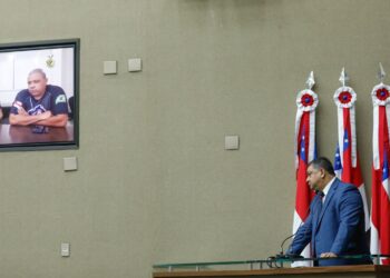 Parlamentar denuncia que Governo do AM enganou PMs e não pagou data-base